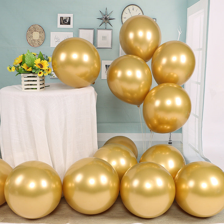 Pack of 50 large metallic golden balloons for parties